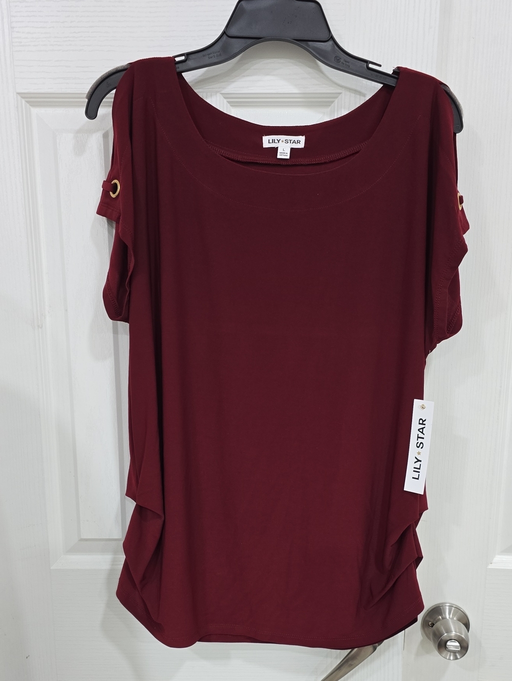 Lily Star Cold-Shoulder Blouse in Burgundy with Gold Rings